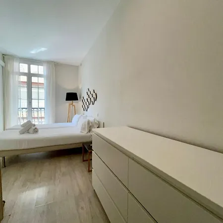 Barcelonaforrent Urban Town Suites Апартаменты *